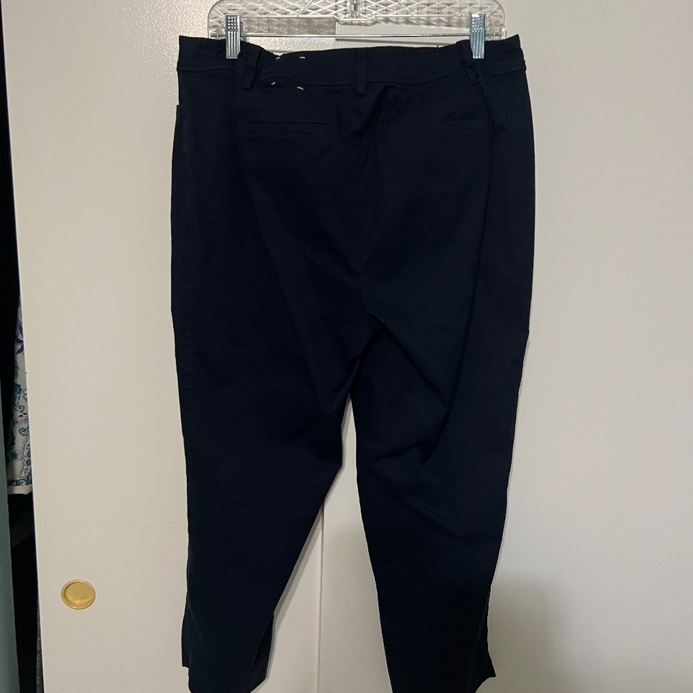 Talbots Navy Perfect Crop 14W